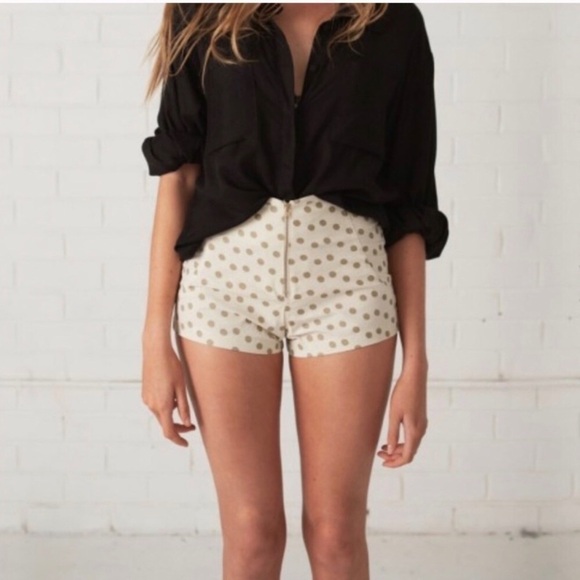 ❄️One teaspoon polka dot shorts